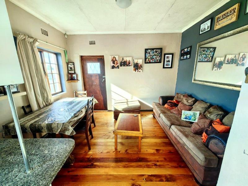 2 Bedroom Property for Sale in Ruyterwacht Western Cape